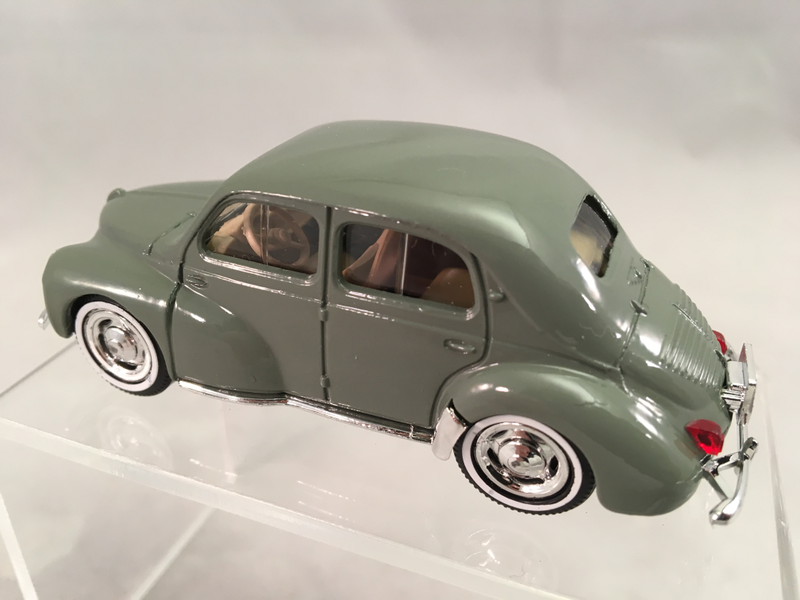 Illustration for article titled French Friday: Solido Renault 4cv